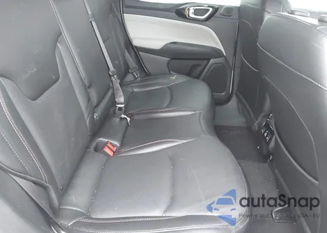 2022 Jeep Compass Limited 4X4 из США, поврежденный, VIN 3C4NJDCB2NT122490